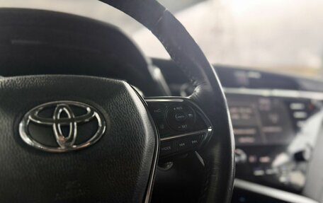 Toyota Camry, 2019 год, 2 050 000 рублей, 14 фотография