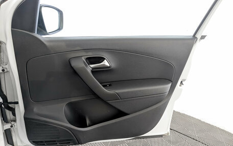 Volkswagen Polo VI (EU Market), 2019 год, 1 190 000 рублей, 24 фотография