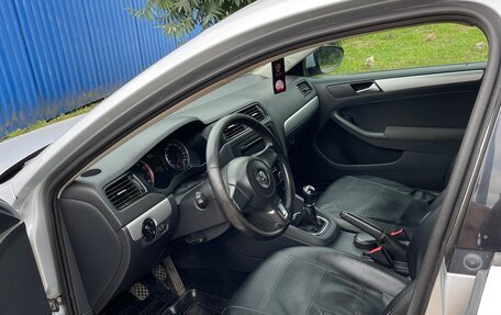 Volkswagen Jetta VI, 2012 год, 1 100 000 рублей, 5 фотография