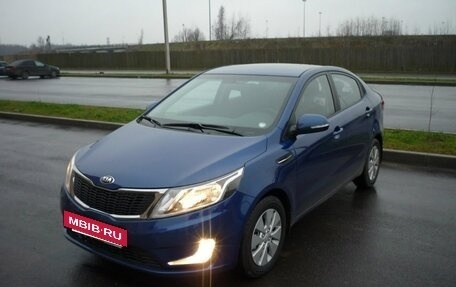 KIA Rio III рестайлинг, 2013 год, 900 000 рублей, 2 фотография