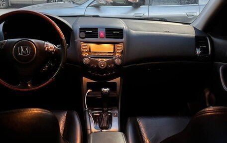 Honda Accord VII рестайлинг, 2006 год, 800 000 рублей, 4 фотография