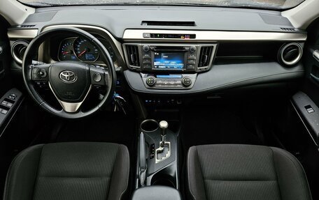 Toyota RAV4, 2015 год, 2 070 000 рублей, 7 фотография
