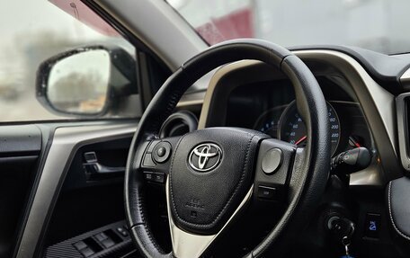 Toyota RAV4, 2015 год, 2 070 000 рублей, 10 фотография