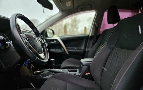 Toyota RAV4, 2015 год, 2 070 000 рублей, 9 фотография