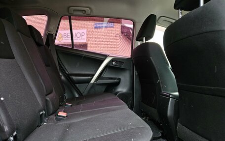 Toyota RAV4, 2015 год, 2 070 000 рублей, 13 фотография