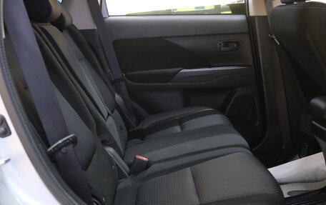 Mitsubishi Outlander III рестайлинг 3, 2016 год, 1 849 000 рублей, 21 фотография