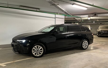 Opel Astra, 2024 год, 1 890 000 рублей, 6 фотография