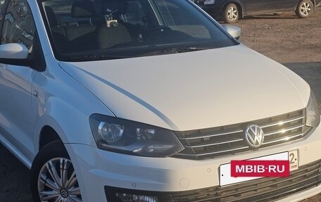 Volkswagen Polo VI (EU Market), 2017 год, 1 040 000 рублей, 2 фотография