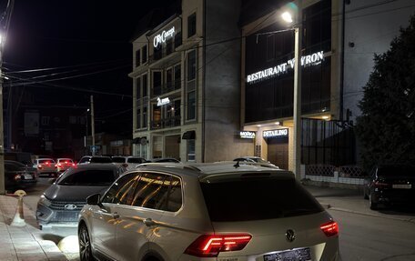 Volkswagen Tiguan II, 2019 год, 2 900 000 рублей, 10 фотография