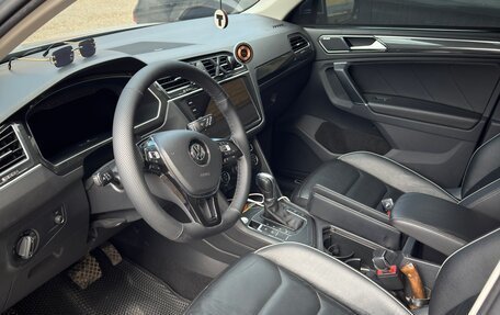 Volkswagen Tiguan II, 2019 год, 2 900 000 рублей, 4 фотография