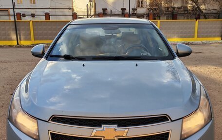Chevrolet Cruze II, 2010 год, 640 000 рублей, 13 фотография