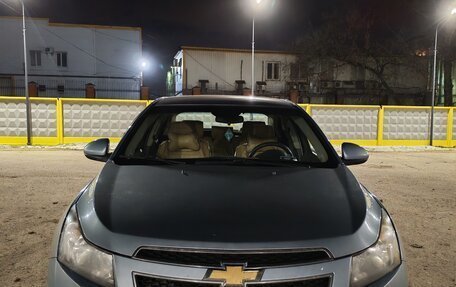 Chevrolet Cruze II, 2010 год, 640 000 рублей, 7 фотография