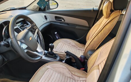 Chevrolet Cruze II, 2010 год, 640 000 рублей, 12 фотография