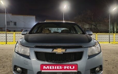 Chevrolet Cruze II, 2010 год, 640 000 рублей, 6 фотография
