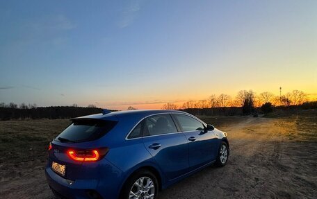 KIA cee'd III, 2021 год, 1 050 000 рублей, 2 фотография