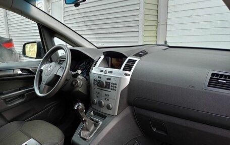 Opel Zafira B, 2011 год, 589 000 рублей, 10 фотография