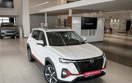 Changan CS35 Plus, 2024 год, 2 709 900 рублей, 2 фотография