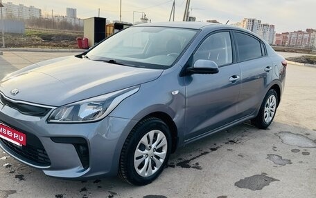 KIA Rio IV, 2018 год, 1 370 000 рублей, 4 фотография