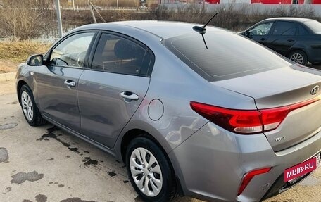 KIA Rio IV, 2018 год, 1 370 000 рублей, 3 фотография