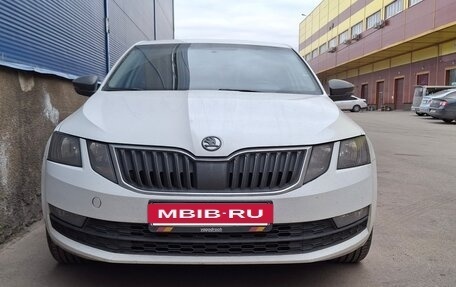 Skoda Octavia, 2018 год, 799 999 рублей, 2 фотография