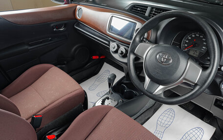 Toyota Vitz, 2012 год, 1 069 000 рублей, 8 фотография