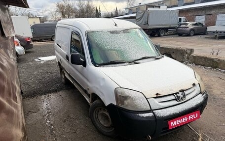 Peugeot Partner II рестайлинг 2, 2010 год, 200 000 рублей, 1 фотография