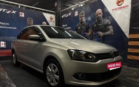 Volkswagen Polo VI (EU Market), 2014 год, 800 000 рублей, 6 фотография