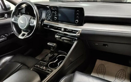 KIA K5, 2021 год, 2 200 000 рублей, 9 фотография