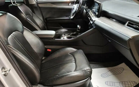 KIA K5, 2021 год, 2 200 000 рублей, 8 фотография