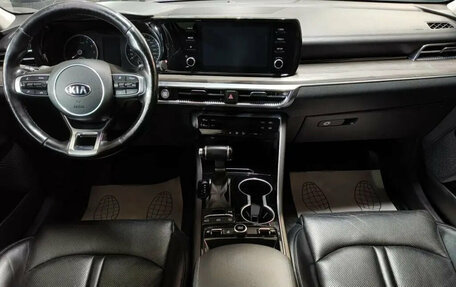 KIA K5, 2021 год, 2 200 000 рублей, 10 фотография