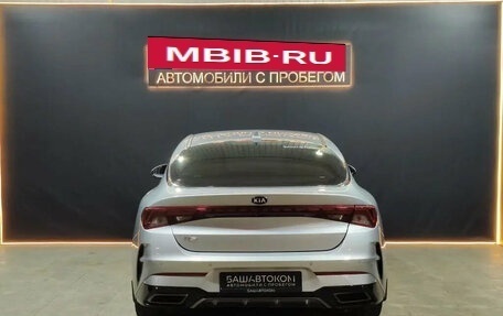 KIA K5, 2021 год, 2 200 000 рублей, 3 фотография