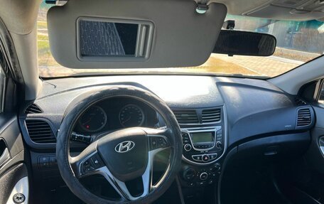 Hyundai Solaris II рестайлинг, 2013 год, 899 000 рублей, 5 фотография