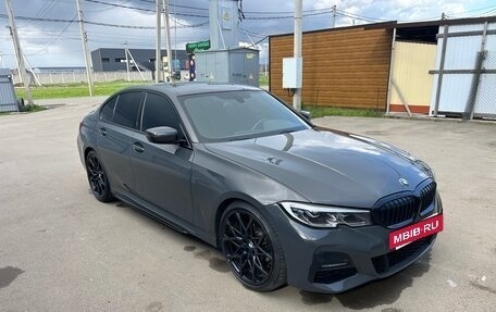 BMW 3 серия, 2019 год, 3 100 000 рублей, 13 фотография