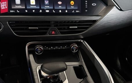 Geely Tugella FY11, 2022 год, 3 170 000 рублей, 3 фотография