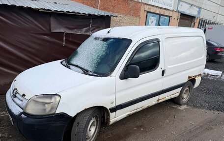 Peugeot Partner II рестайлинг 2, 2010 год, 200 000 рублей, 2 фотография