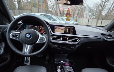 BMW 1 серия, 2019 год, 3 475 000 рублей, 13 фотография