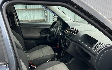 Skoda Fabia II, 2012 год, 300 000 рублей, 2 фотография