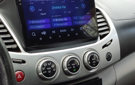 Mitsubishi L200 IV рестайлинг, 2012 год, 1 530 000 рублей, 3 фотография