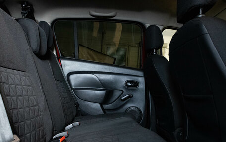 Renault Sandero II рестайлинг, 2015 год, 999 000 рублей, 21 фотография