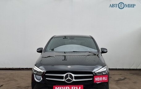Mercedes-Benz B-Класс, 2019 год, 1 950 000 рублей, 2 фотография