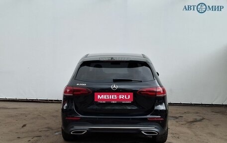 Mercedes-Benz B-Класс, 2019 год, 1 950 000 рублей, 6 фотография