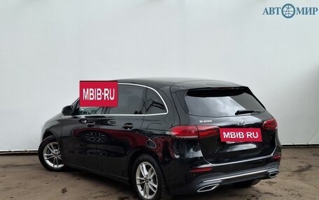 Mercedes-Benz B-Класс, 2019 год, 1 950 000 рублей, 7 фотография