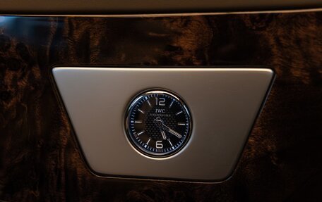 Mercedes-Benz V-Класс, 2022 год, 26 000 000 рублей, 15 фотография