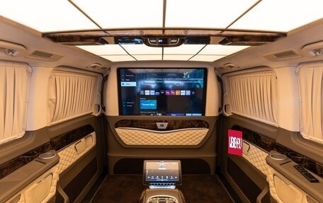 Mercedes-Benz V-Класс, 2022 год, 26 000 000 рублей, 13 фотография