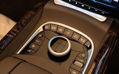 Mercedes-Benz V-Класс, 2022 год, 26 000 000 рублей, 17 фотография