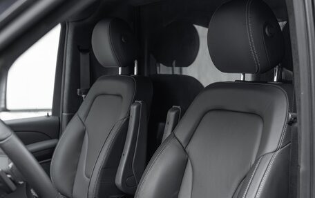 Mercedes-Benz V-Класс, 2022 год, 26 000 000 рублей, 28 фотография