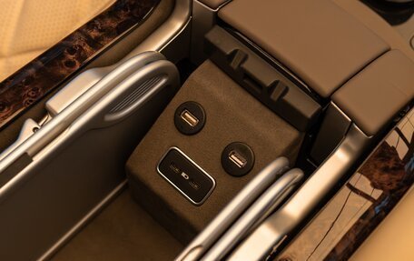 Mercedes-Benz V-Класс, 2022 год, 26 000 000 рублей, 18 фотография