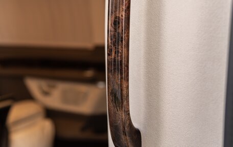 Mercedes-Benz V-Класс, 2022 год, 26 000 000 рублей, 23 фотография