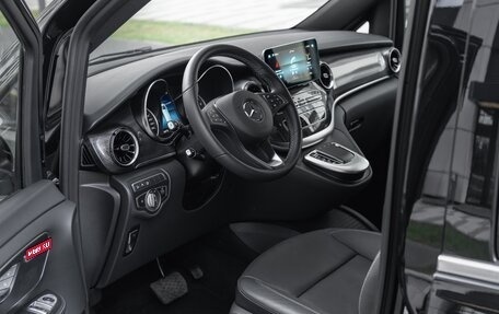 Mercedes-Benz V-Класс, 2022 год, 26 000 000 рублей, 27 фотография