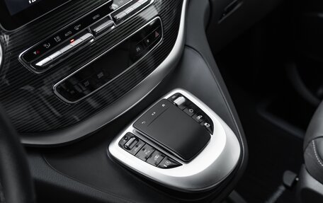 Mercedes-Benz V-Класс, 2022 год, 26 000 000 рублей, 33 фотография